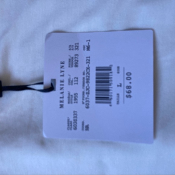 MELANIE LYNE: Gold Studded Sleeve Top - off white - Picture 7 of 9